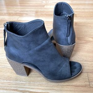 Maurices open-toed heeled booties